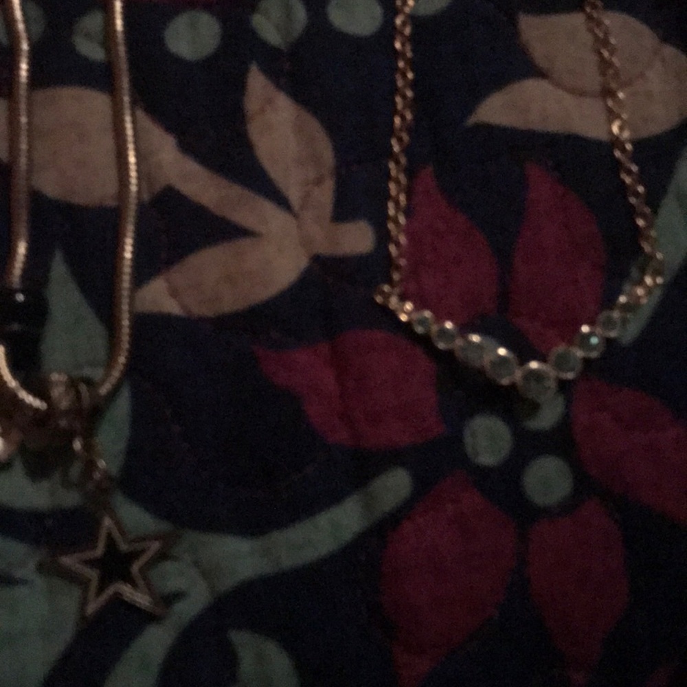 Necklace - Picture 4 of 4